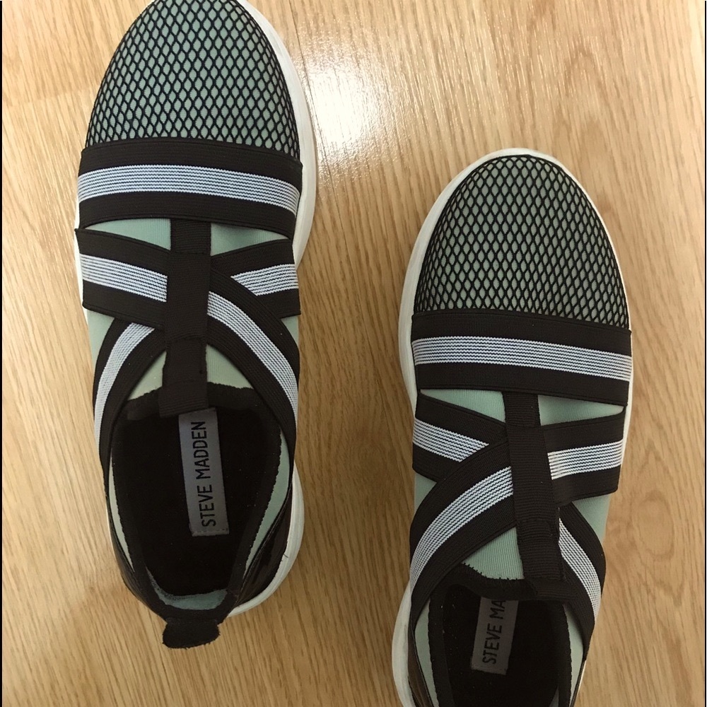 Steve Madden Womens Conquer Casual shoes